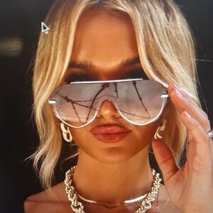 Diff Imani Gold Brown Gradient Aviator Oversized Metal Frame Sunglasses & Case